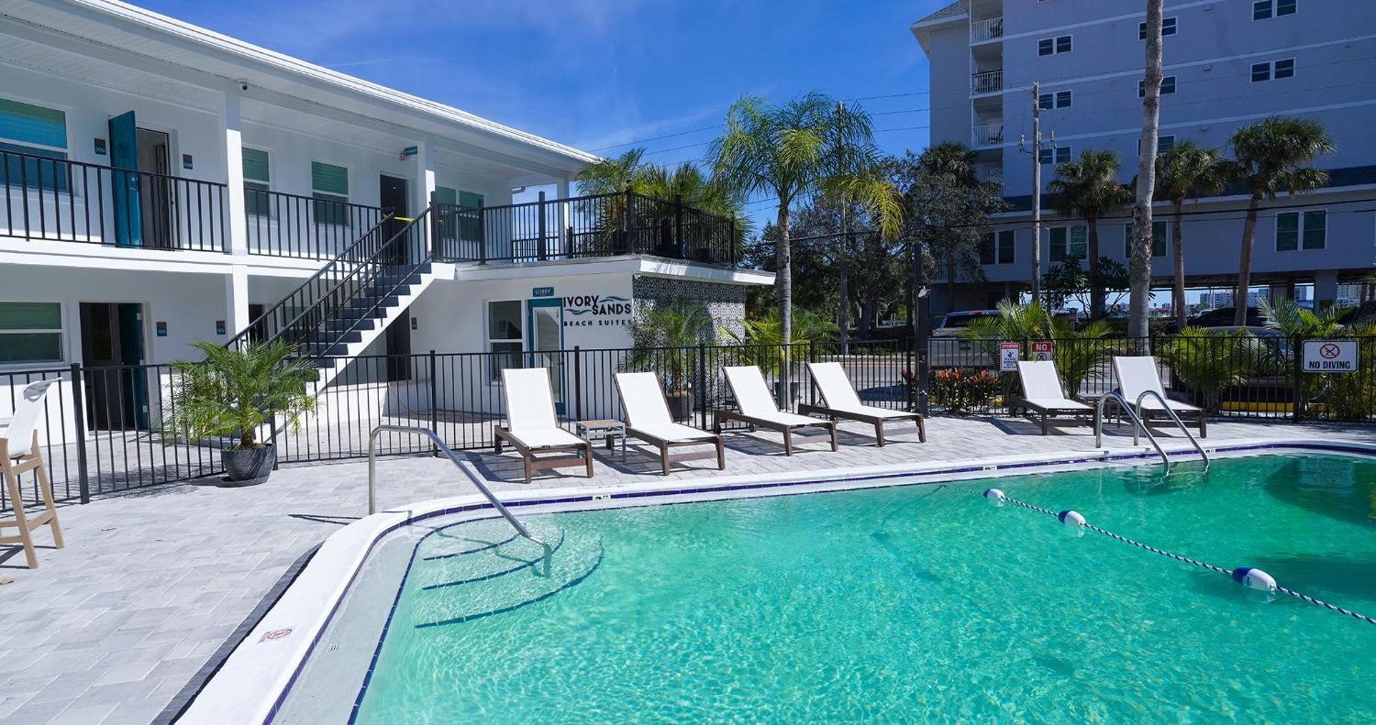 Ivory Sands Beach Suites Clearwater Beach Exterior foto